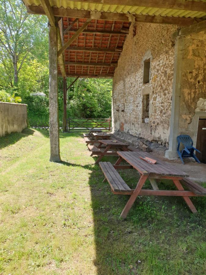 La Croix Gites Pressignac Exteriör bild