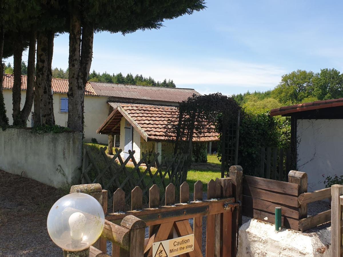 La Croix Gites Pressignac Exteriör bild